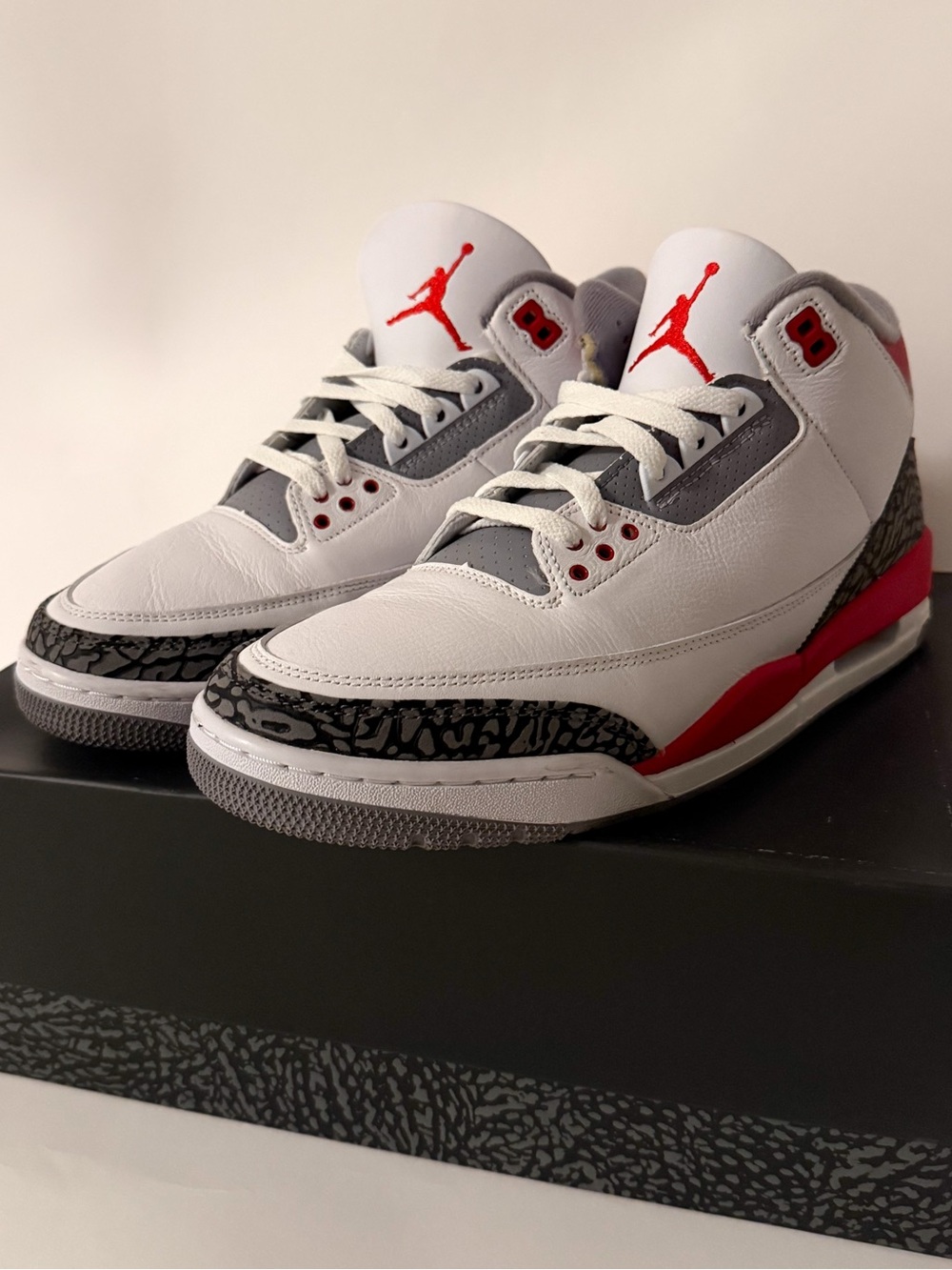 Nike Air Jordan 3 White/Grey/Red Men’s Sneakers